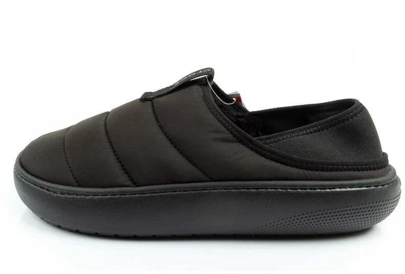 Vyriškos pašiltintos šlepetės Crocs Classic Puff Galingumas, juodos