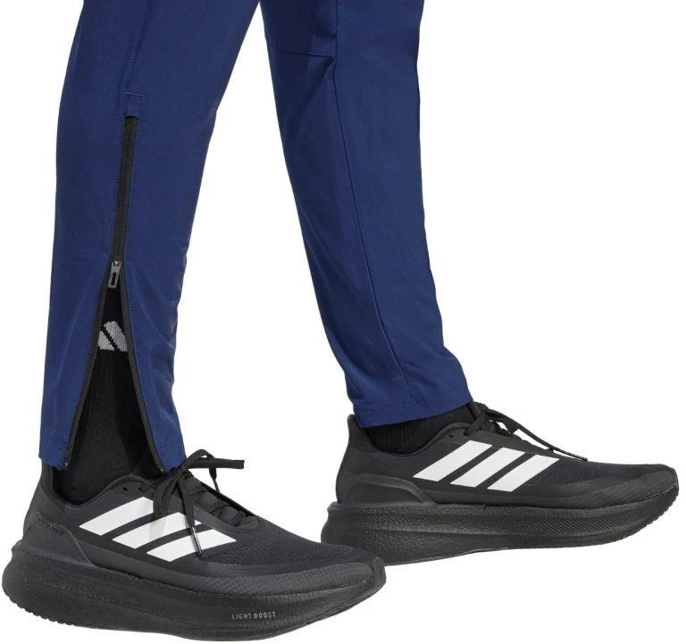 Vyrų adidas Tiro 26 Travel audinio kelnės, tamsiai mėlynos KE8364