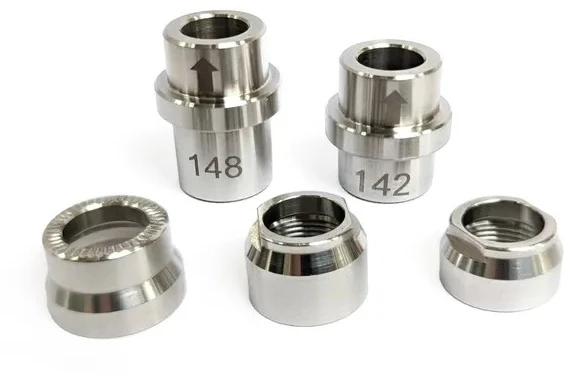 Wahoo KICKR Thru Axle adapterių rinkinys