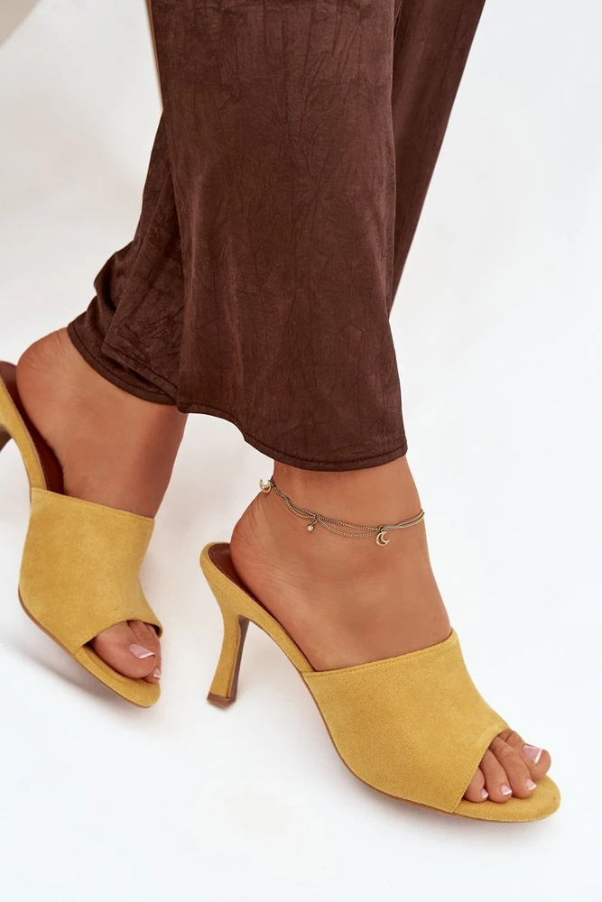 Women's Slip-On Shoes with Heel Made of Eco Suede Geltona Isolia