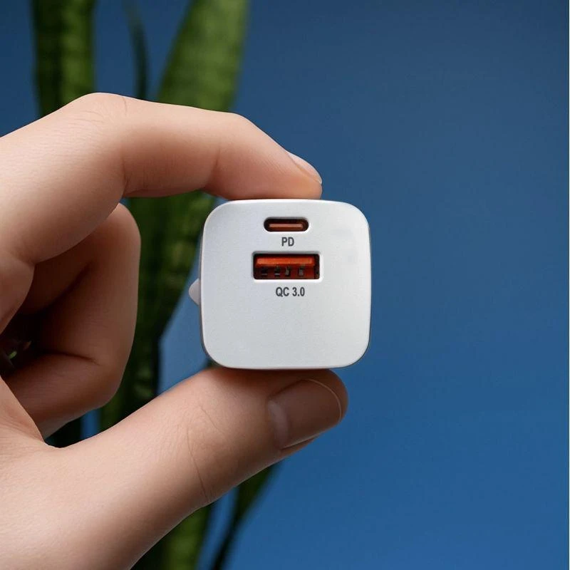 Wozinsky CMWCW 20W USB-C / USB-A laidinis įkroviklis – baltos spalvos