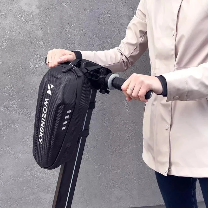 Wozinsky waterproof scooter handlebar bag 3l handlebar bag juodos spalvos (WSB4BK)