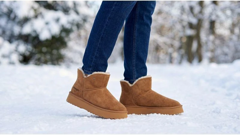 Wrangler Elsa Platform MID Sniego Batai M 20243079.37B