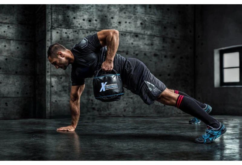 BUSHIDO XBag – Įranga funkcinėms treniruotėms su reguliuojamais svoriais (1–40 kg)