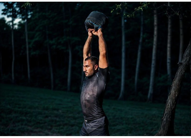 BUSHIDO XBag – Įranga funkcinėms treniruotėms su reguliuojamais svoriais (1–40 kg)
