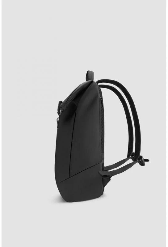 XD DESIGN Vandeniui atspari miesto kuprinė su atverčiamu viršumi, juoda PN: P706.2601