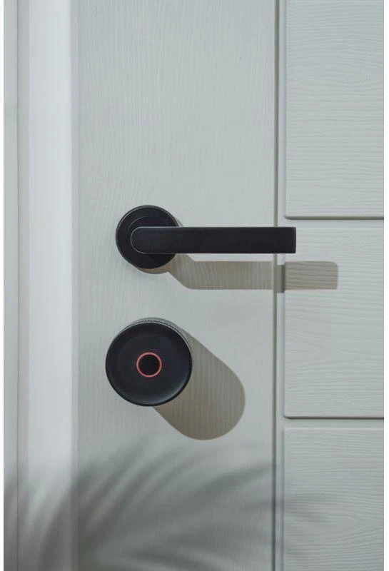 Yale Linus Smart Lock L2 Lite - išmanioji durų spyna Juodas
