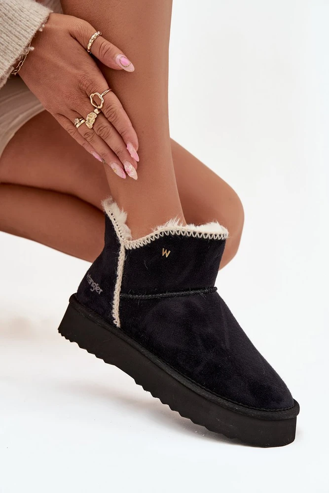 Žieminiai moteriški juodi aulinukai su platforma Wrangler