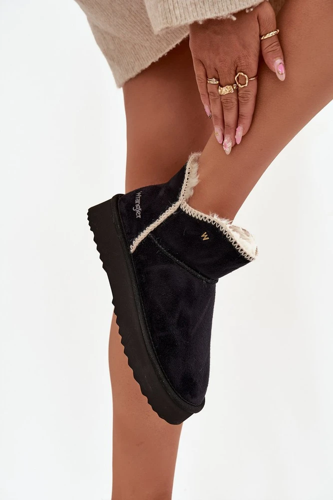 Žieminiai moteriški juodi aulinukai su platforma Wrangler