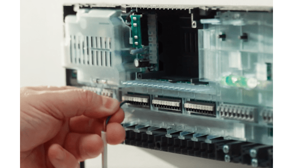Šildymo valdymo sistema Danfoss Icon2, pagrindinis valdiklis išplėstinis, 230V, 15 kanalų aprašymas - Prekės nuotrauka