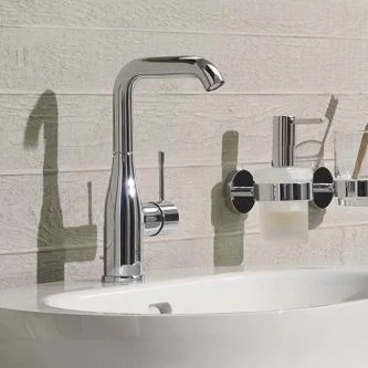 Praustuvo maišytuvas GROHE Essence New, L-dydis