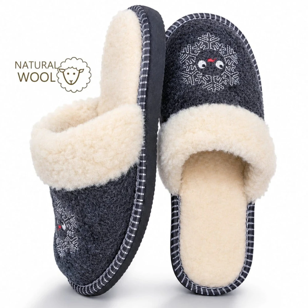 Dovanų rinkinys moteriai: Nowo® šlepetės su avies vilna, Vincent Creation® vilnonės kojinės (3 poros) ir kvapioji žvakė
