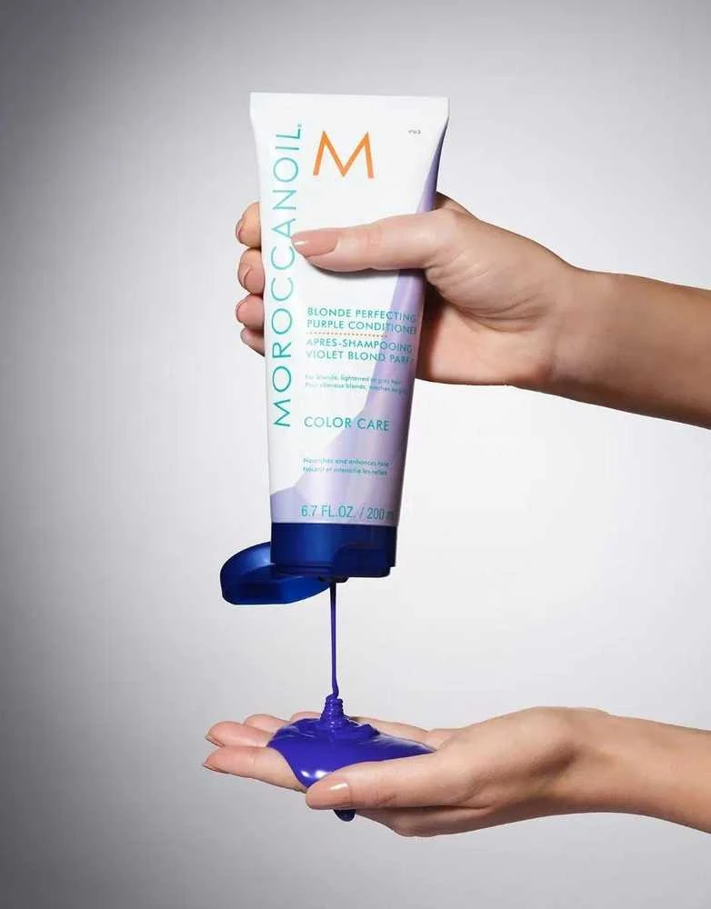 Moroccanoil Color Care Skirtas šviesiems plaukams Perfecting Violetinė Conditioner kondicionierius šviesiaplaukėms, 200 ml