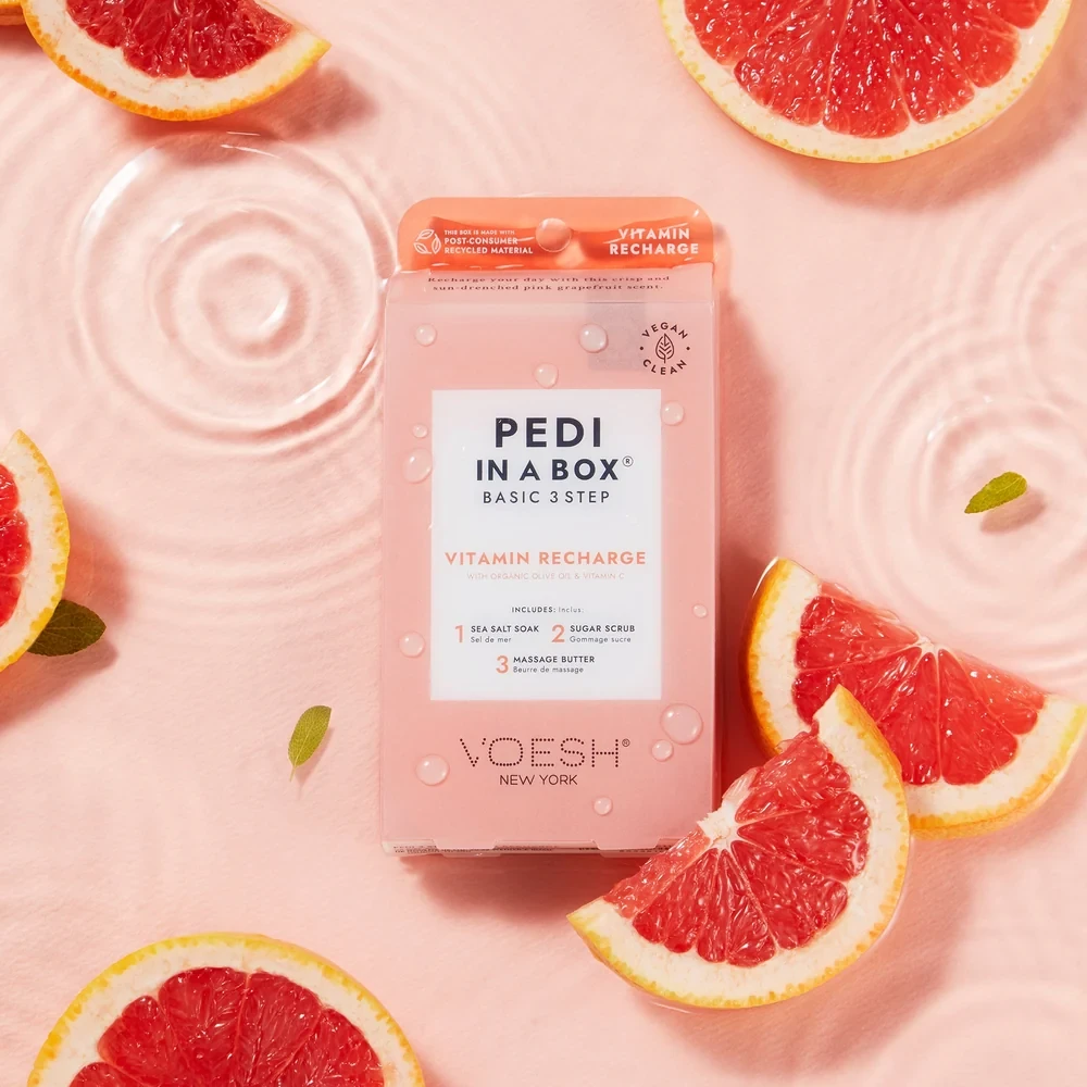 VOESH Pedi in a Box Basic 3 Step Vitamin Recharge | Trijų žingsnių pedikiūras dėžutėje