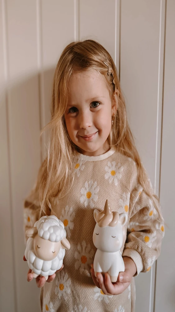 Mrs. Ertha - Minkštas antistresinis žaislas Squichy, Avelė