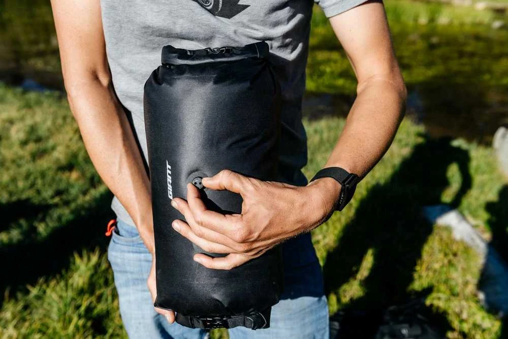 None Handlebar bag Giant H2Pro, 9 liters