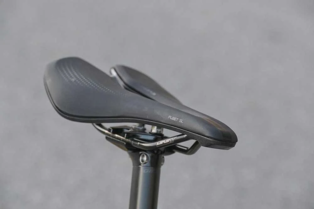 Saddle GIANT Fleet SL juodas
