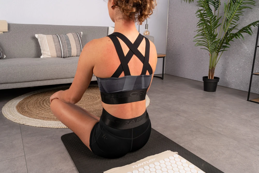 Kilimėlis TUNTURI ACUPRESSURE MAT AND PILLOW BEIGE