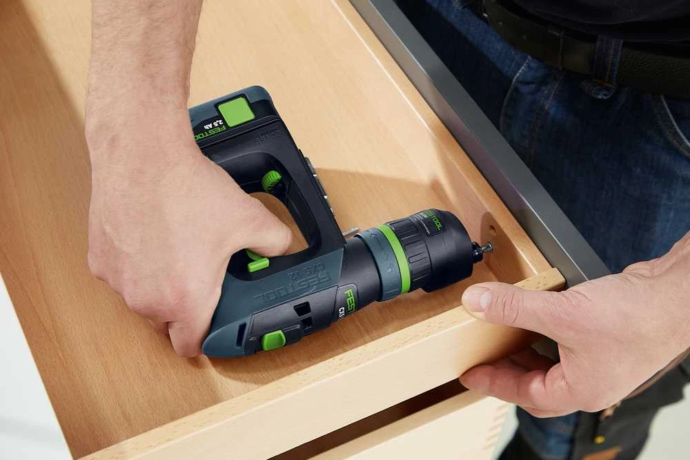 Suktuvas-gręžtuvas Festool CXS 12 2,5-Plus 10,8 V; 2x2,5 Ah akum.