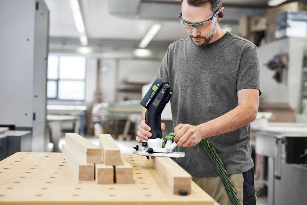 Akumuliatorinis modulinis frezeris kraštų apdirbimui MFKC 700 EB-Basic