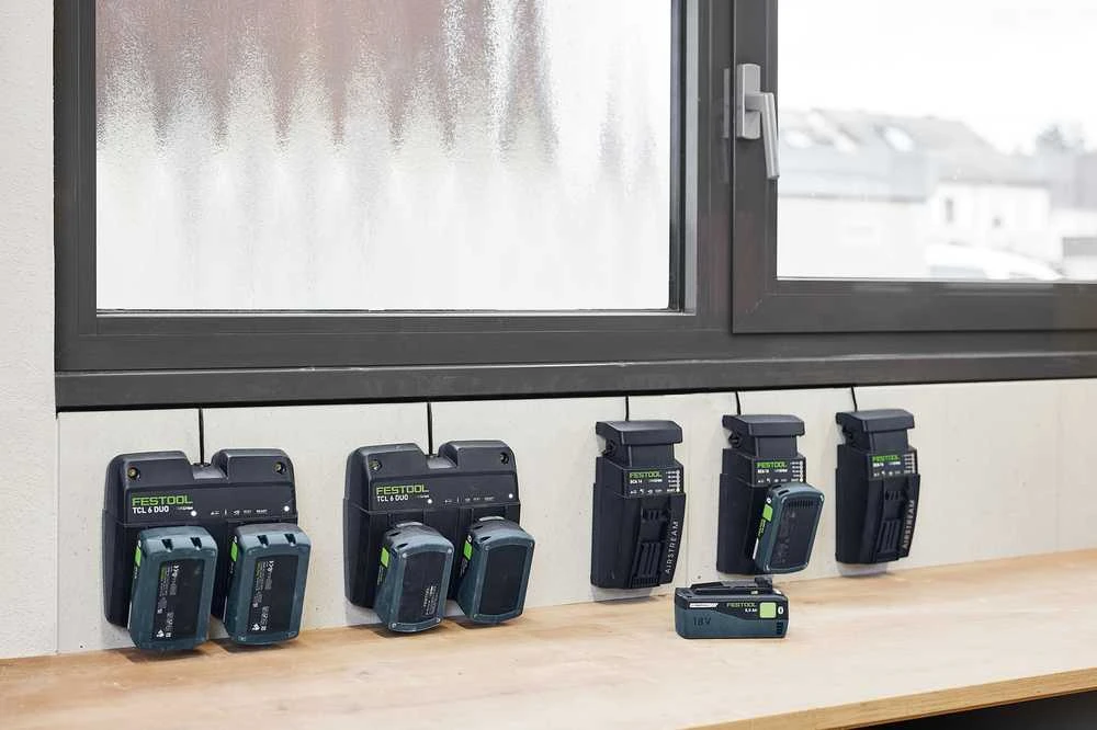 Festool įrankių kroviklių ir akumuliatorių rinkinys