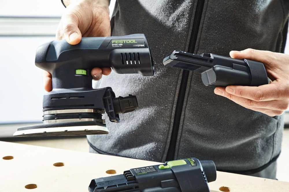 Festool akumuliatoriaus montavimas į įrankį