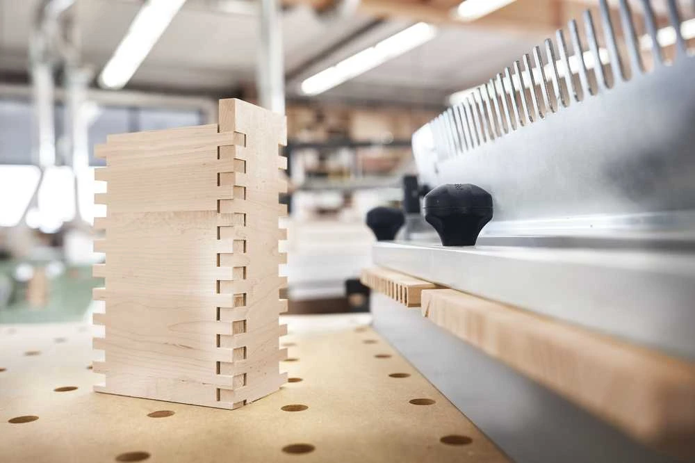 Spiralinė griovelių freza su galiniais ašmenimis Festool; 16/50 mm