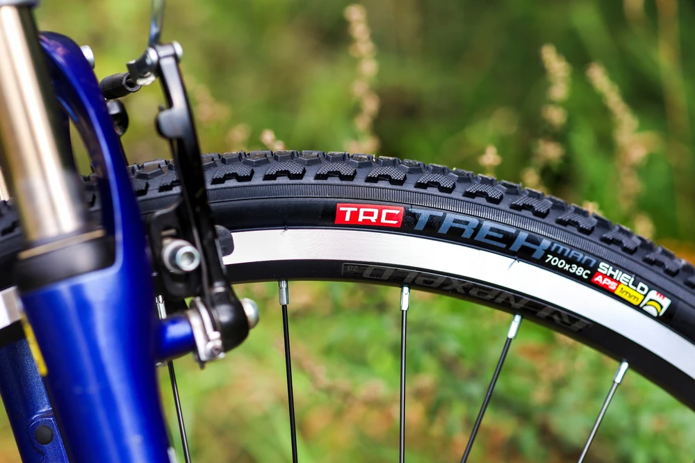 28 TRC dviračio padanga dviračiui NAUJAS 700x38C 40-622 ANTIPŪRINIS Įdėklas