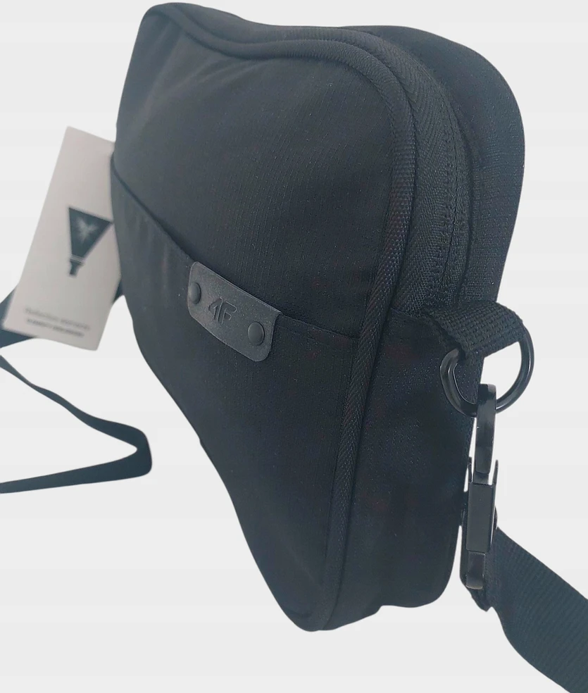 4f Juoda Unisex Per Petį Rankinė-dėklas