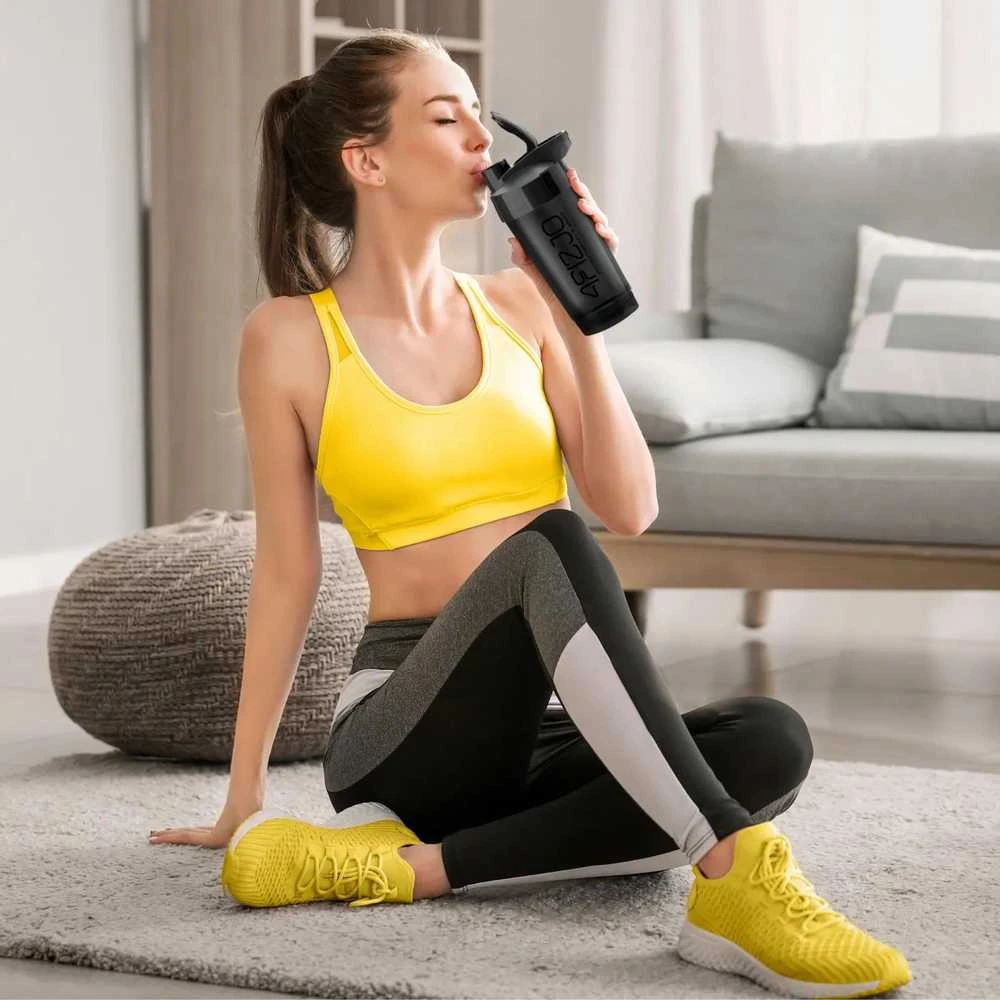 4Fizjo ULTRA sportinis maisto papildų plaktuvas 700 ml