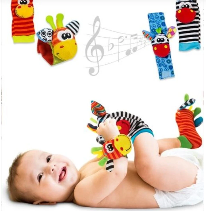 4x 3D SOCKS RANKINĖS barškučiai VAIKŲ JAUTIMO ŽAISLUI