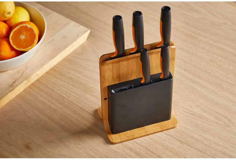 Fiskars "Functional Form" 5 peilių rinkinys su stovu