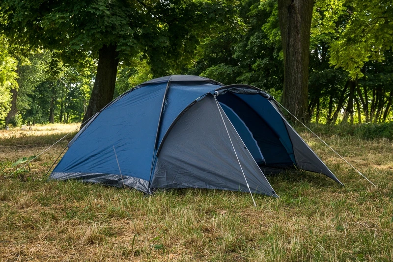 Acamper Zefir 3 Pro 3 asmenų kempingo palapinė su prieangiu