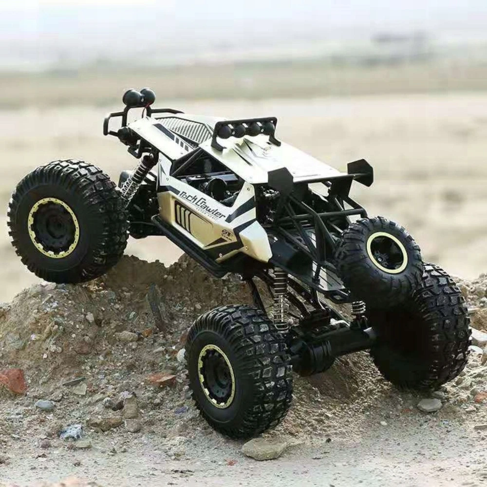 ACR BEKEELĖS NUOTOLINIO VALDYMO PULTAS AUTOMOBILIS 4x4 METAL AUTO GIANT RC 51cm LED 2 baterijos