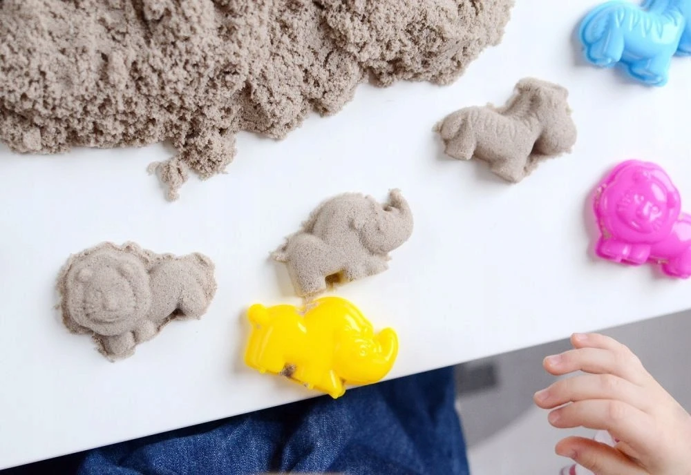 Adam Toys Adamtoys Magic Kinetic Sand 1kg natūralaus plastiko smėlio