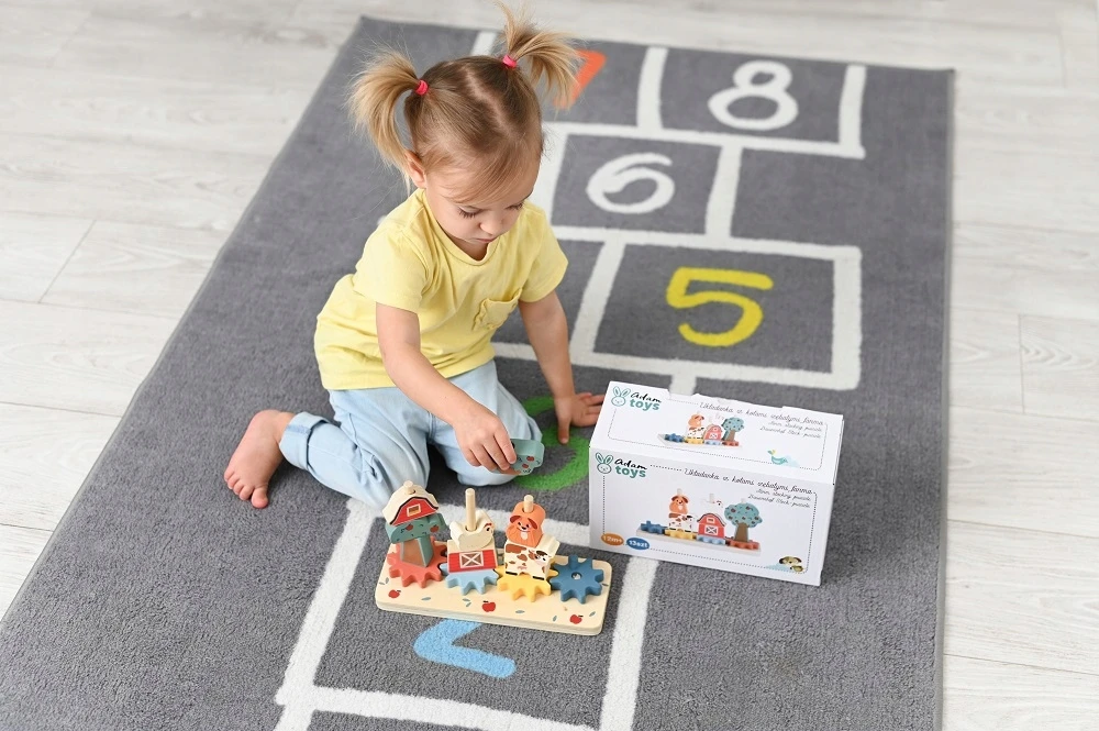 Adam Toys Medinis žaislas su krumpliaračiais "linksma ferma" 12m+