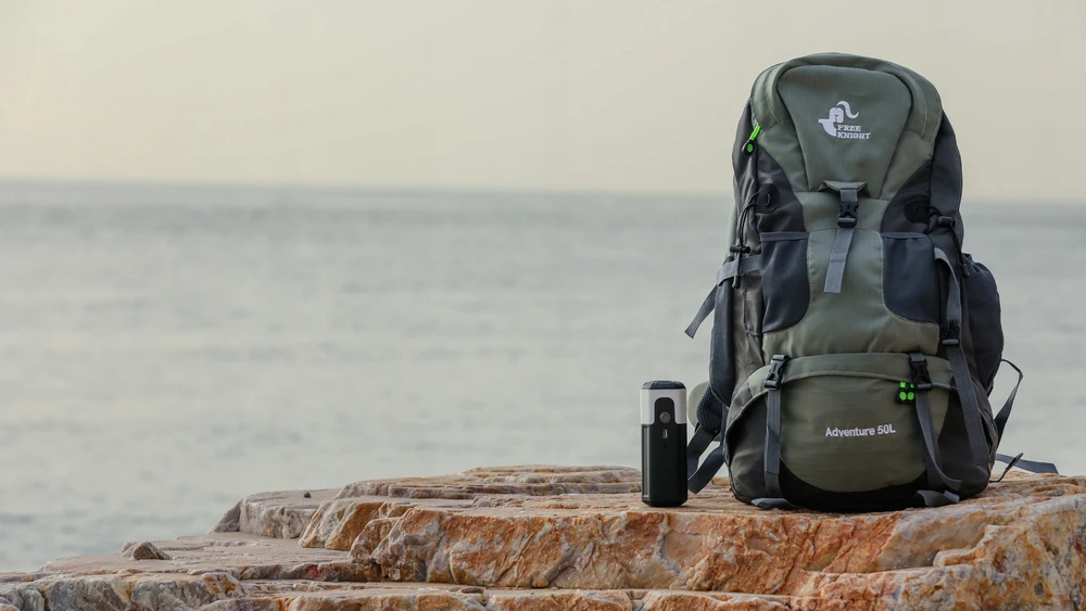 Aerogogo Giga Pump 17: elektrinė pompikė su Led ir Powerbank