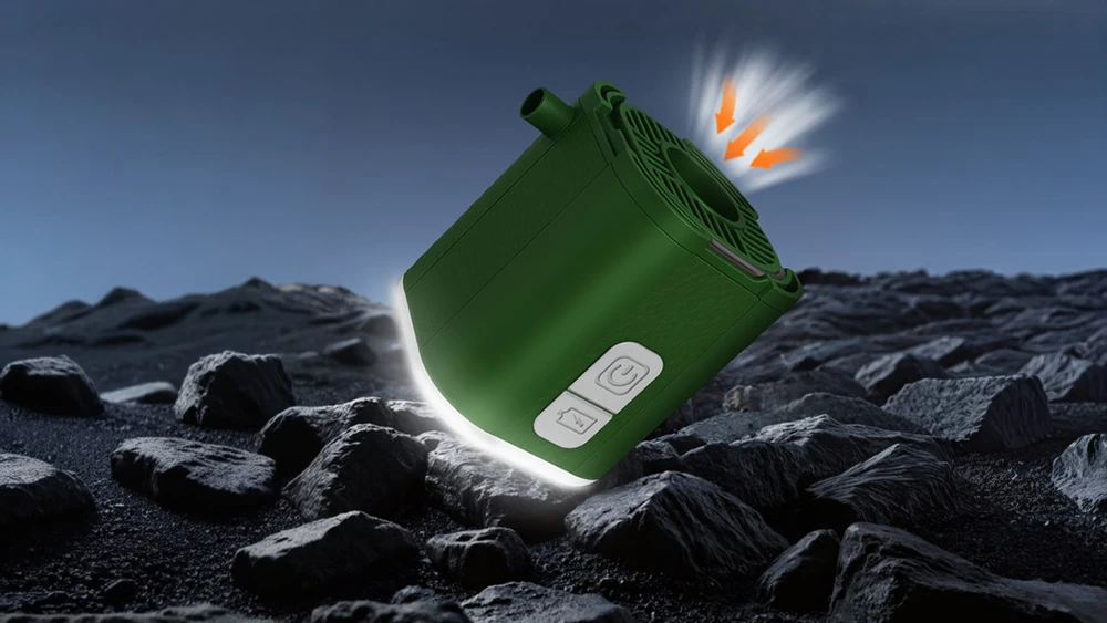 Aerogogo Tiny 3-in-1 akumuliatorinė oro pompa, USB-C, LED žibintuvėlis, 5 antgaliai, žalia spalva