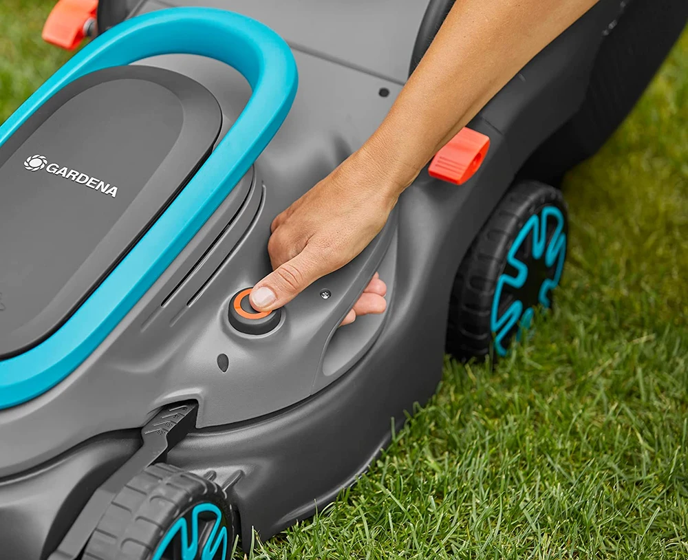 Gardena Akumuliatorinė vejapjovė PowerMax 32/18V P4A rinkinys