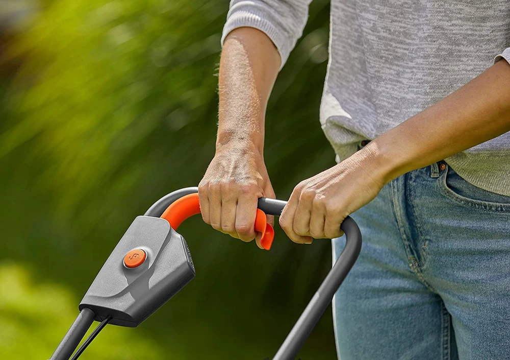 Gardena Akumuliatorinės vejapjovės PowerMax 30/18V P4A rinkinys