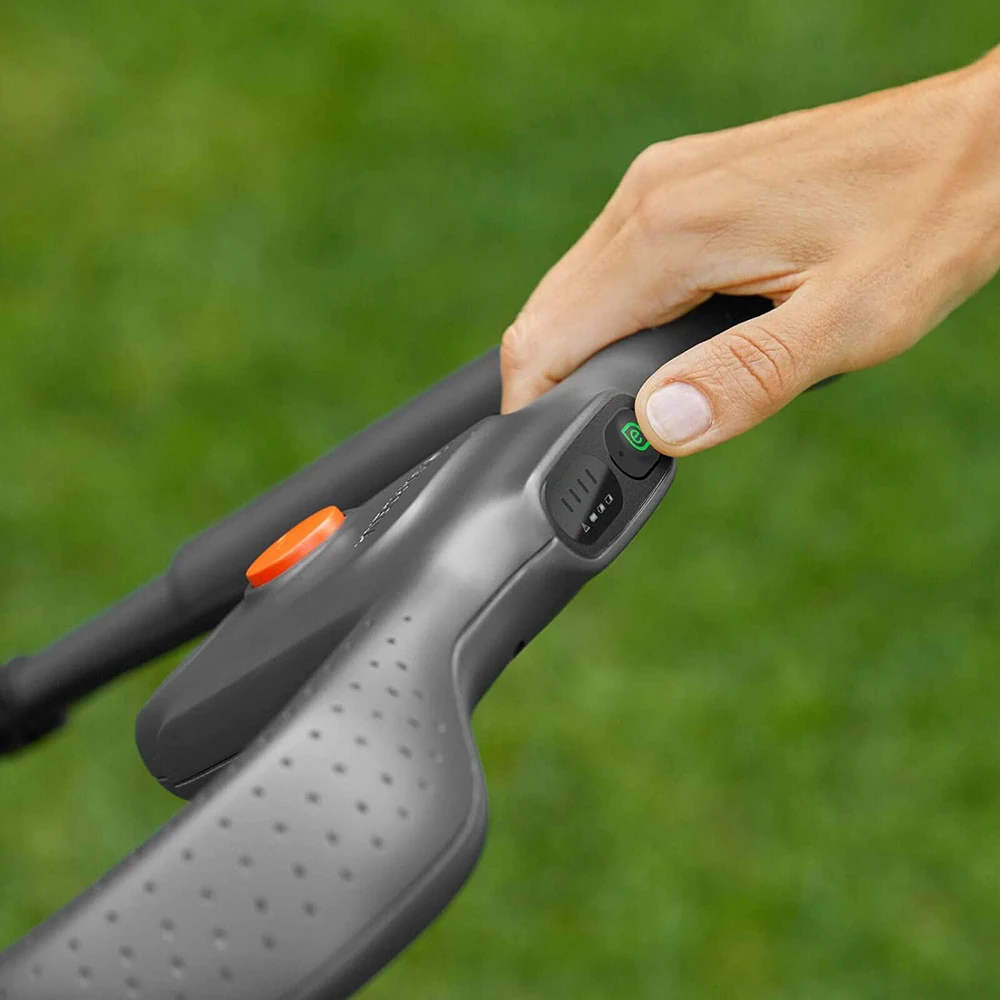 Gardena Akumuliatorinė vejapjovė PowerMax 32/18V P4A solo