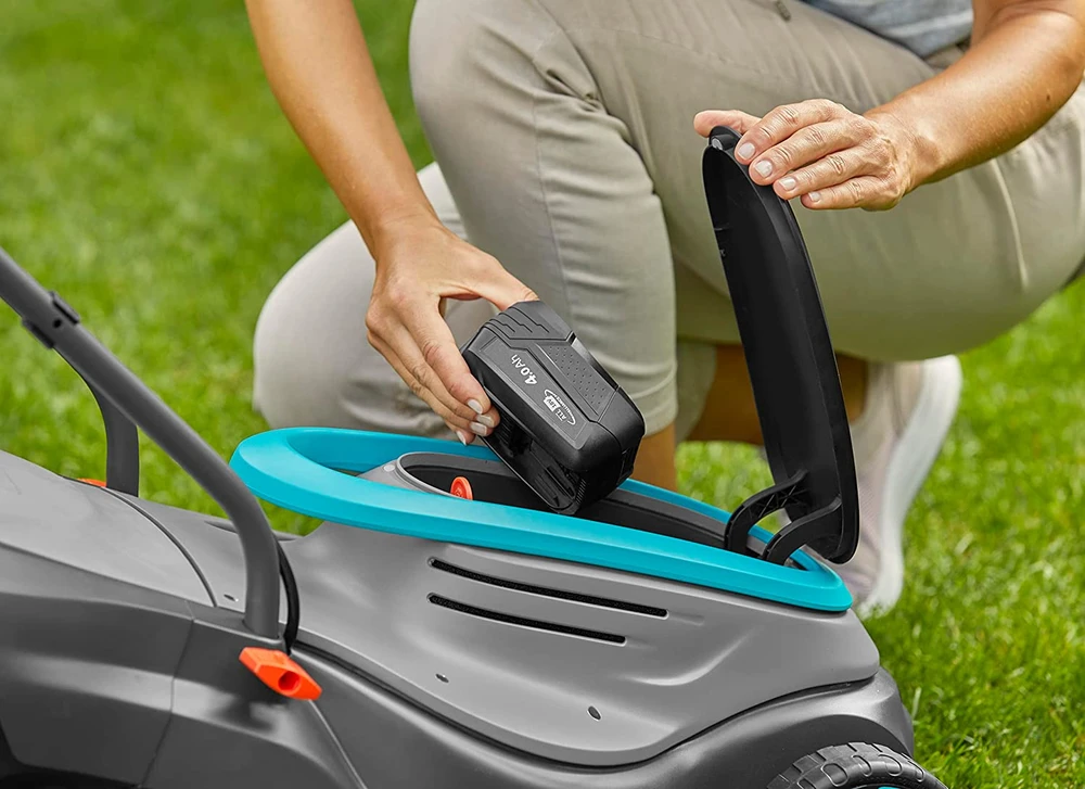 Gardena Akumuliatorinė vejapjovė PowerMax 32/18V P4A rinkinys