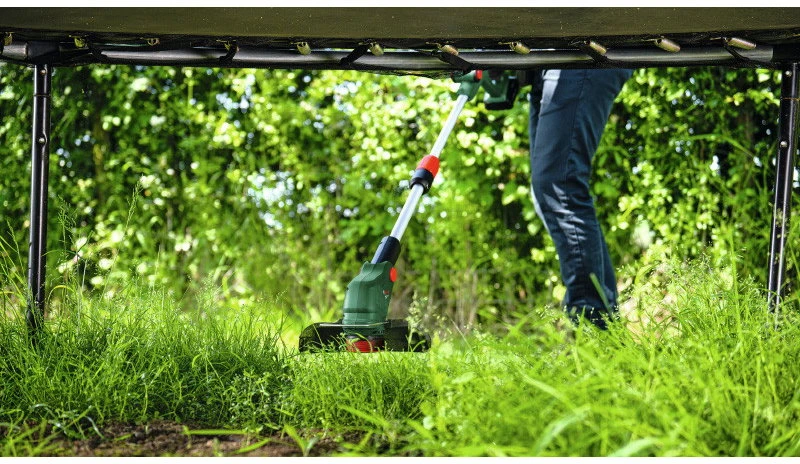 Akumuliatorinė žoliapjovė Bosch Universal GrassCut 18V-26-500, 1x2.0Ah, 06008C1F00