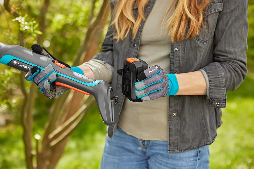Akumuliatorinės genėjimo žirklės Gardena Easycut 110/18V