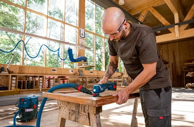 Akumuliatorinis daugiafunkcis įrankis BOSCH GOP 18V-34 be akumuliatoriaus ir kroviklio, kartoninė pakuotė