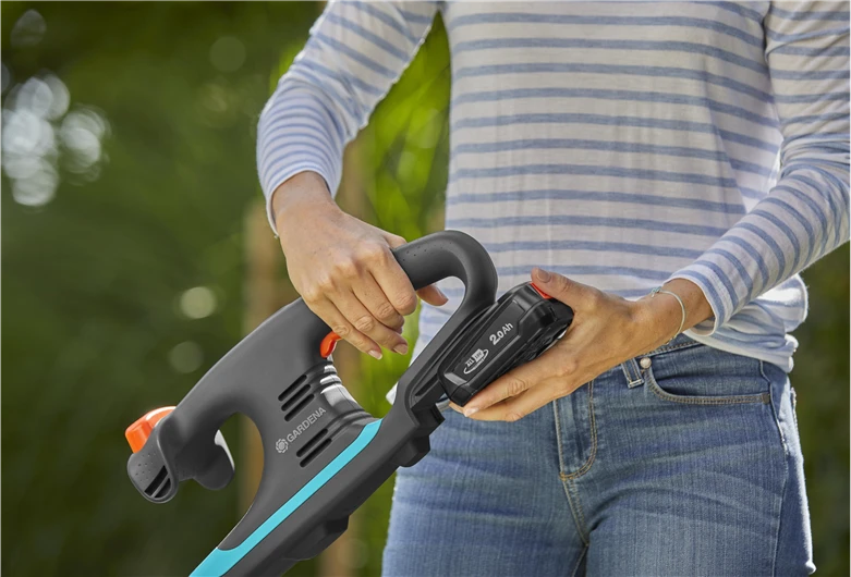 Gardena Akumuliatorinės gyvatvorių žirklės EasyCut 40/18V solo