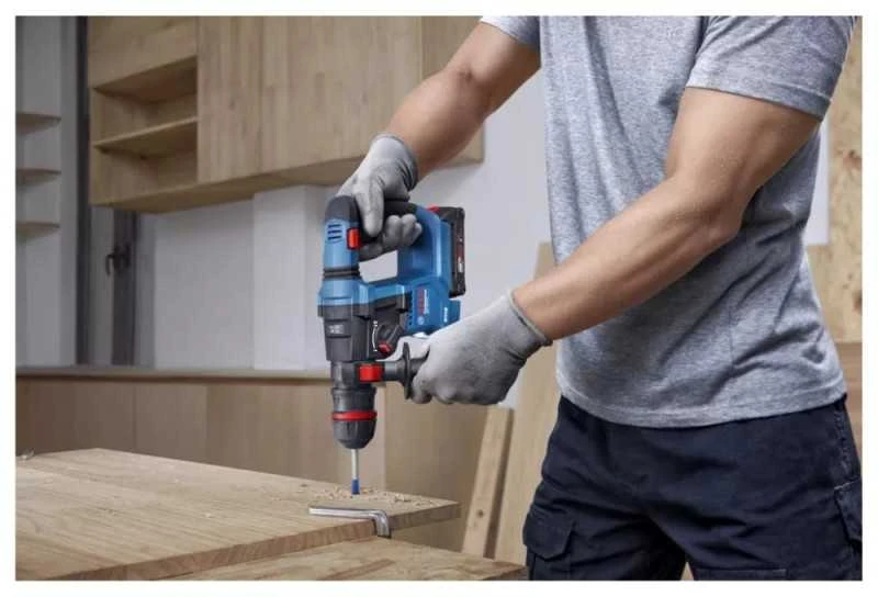 Bosch GBH 18V-18 X, 2x2,0Ah, GAL 18V-20, GDE 24, LB