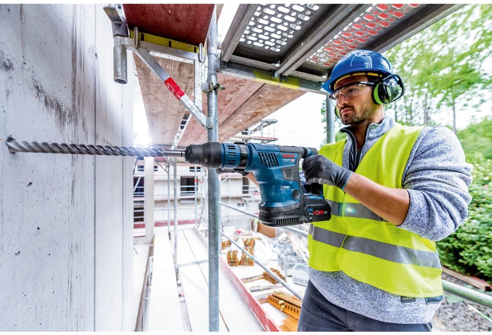 Bosch GBH 18V-36 C, CC be akumuliatoriaus ir kroviklio
