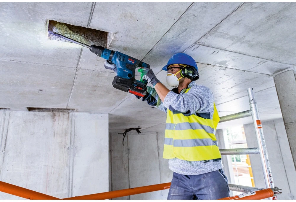 Bosch GBH 18V-36 C, CC be akumuliatoriaus ir kroviklio