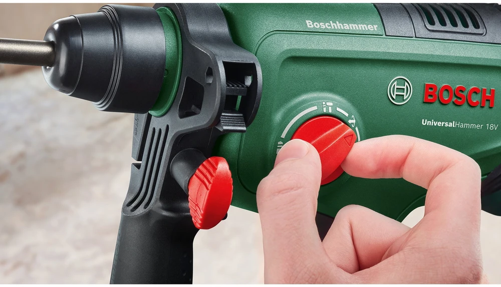 Bosch UniversalHammer 18V be akumuliatoriaus ir kroviklio Akum.perforatorius